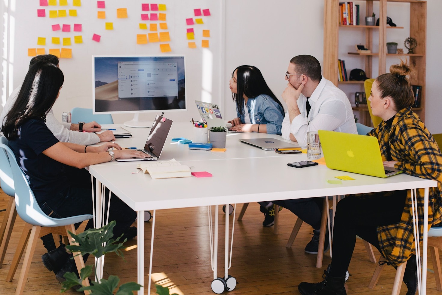 Innovación y desarrollo: claves para el progreso empresarial